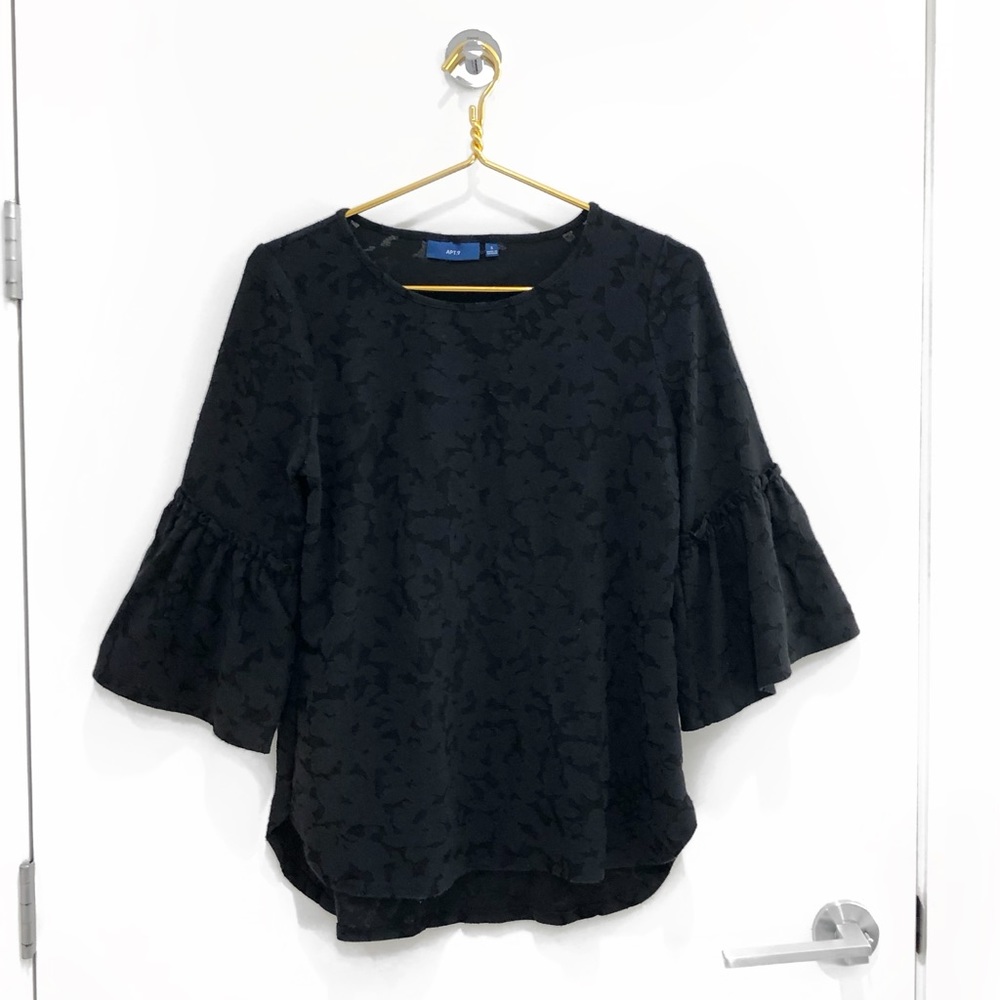 Apt 9 Black Floral Lace overlay Top!